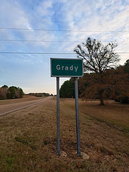 Grady Highway sign