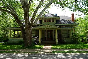 McKinney April 2017 076 (515 W. Hunt)