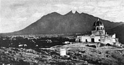 Monterrey entre el Obispado y el Cerro de la Silla 1904