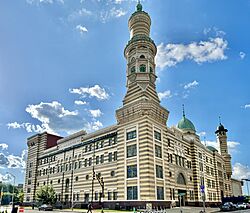 Murat Shrine Temple (Old National Centre), New Jersey Street and Massachusetts Avenue, Indianapolis, IN.jpg
