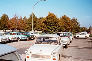 Parkeerplaats in Oostberlijn 1983