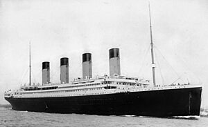 RMS Titanic 3 (cropped to ship).jpg