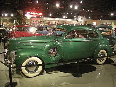 Studebaker National Museum May 2014 070 (1940 Studebaker President Club Sedan).jpg