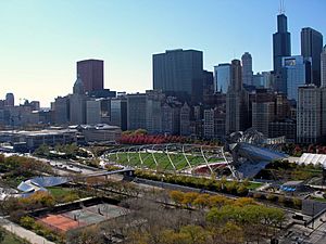 View of the Chicago skyline from 340 on the Park