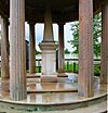 Andrew Jacksons Tomb 1 (7657807696).jpg