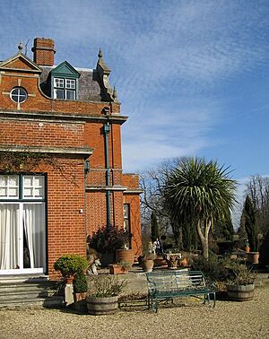 Chippenham Hall and Terrace - geograph.org.uk - 1173011