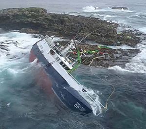 Coelleira wrecked on the Clubb, Ve Skerries post salvage attempt