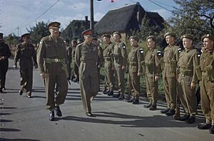 Hm King George Vi With the British Liberation Army in Holland, 13 October 1944 TR2396