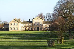 Hovingham Hall - geograph.org.uk - 4322798