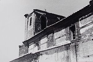 Iglesia de Villamelendro de Valdavia - Torre campanario original 002