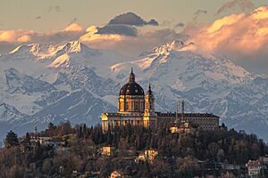 La basilica al tramonto