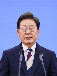 Lee Jae-myung's Portrait (2025.6.4) (cropped).jpg