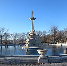 Lincoln Park fountain jeh