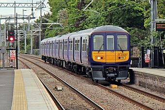 Northern Electrics Class 319, 319367, Huyton railway station (geograph 4512022).jpg