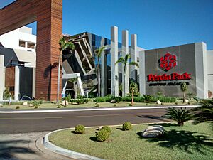 Perola Park Shopping atacadista. - panoramio