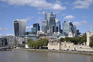 Skyline of London in September 2024.jpg