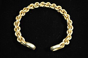 Towton Torc YORYM 2013 1017.JPG