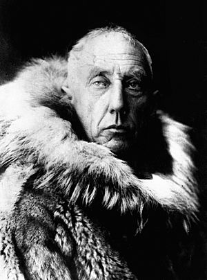 Amundsen's face in a black-and-white photo