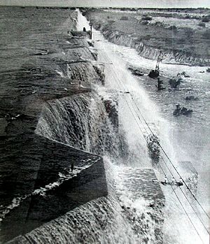 Creciente del 59 en Rincón del Bonete 1959 Dique Margen Izquierda