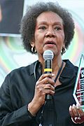 Dr. Frances Cress Welsing receives Community Award at National Black LUV Festival in WDC on 21 September 2008
