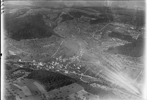 ETH-BIB-Zunzgen bei Sissach aus 800 m-Inlandflüge-LBS MH01-002873