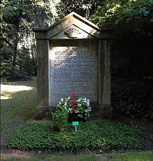 Göttingen Stadtfriedhof Grab Ludwig Prandtl 00