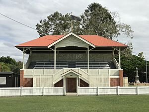 Graceville Memorial Park 01