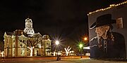 Hillsboro, Texas Courthouse and Willie Nelson Mural