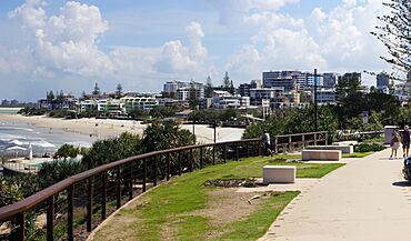 Kings Beach, Caloundra (1) (cropped).jpg