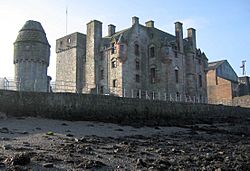 Newark Castle from shore