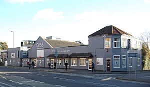 Oasis Church (Elim Pentecostal), 1a Arundel Street, Landport, Portsmouth (November 2017) (3)