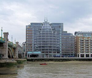 Riverside House, Bankside 01.jpg