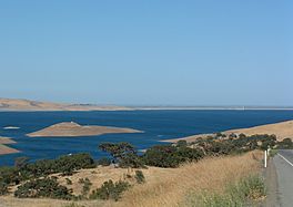 San Luis Reservoir 1.jpg
