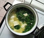 Spinach-tofu soup
