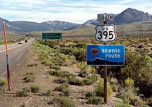 US 395 South sign near Mono Craters