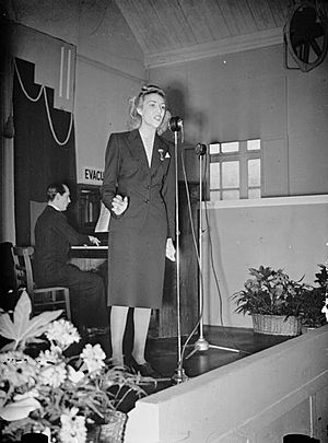 Vera Lynn Visits a Munitions Factory, UK, 1941 P551