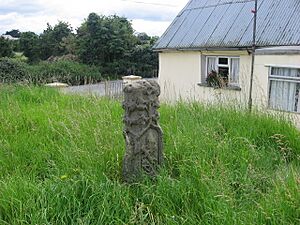 Wayside cross at Sarsfieldstown, Co. Meath - geograph.org.uk - 546968