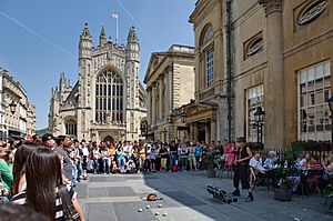 Bath Abbey and Entertainer - July 2006
