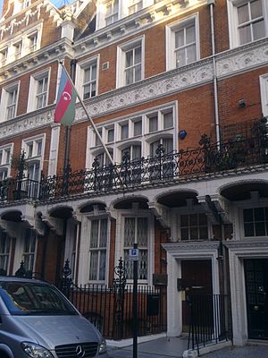 Embassy of Azerbaijan in London 1.jpg