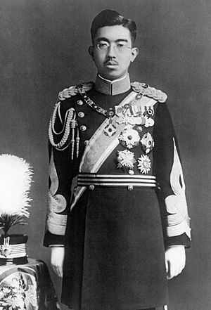 Emperor Showa in dress.jpg