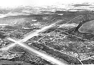 Fort Randall Army Airfield 1942.jpg