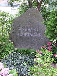 Gerhart Hauptmann Grabstein