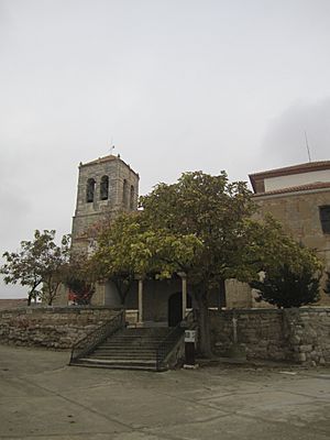 Iglesia Bustillo del Oro.jpg