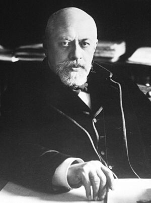 Mikhaïl Akimov 1914