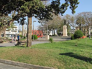 Artigas Monument and Plaza Constitución