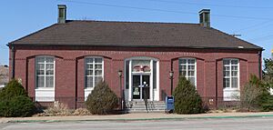 Pawnee City post office from E 1