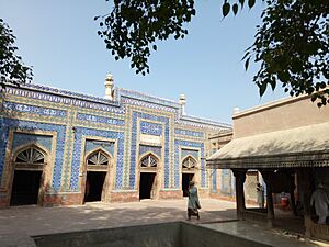 Shrine of Hazrat Jalaluddin Bukhari inside