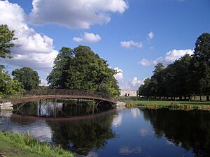 Syon, the bridge over the lake - geograph.org.uk - 482888
