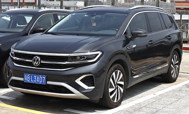 2021 FAW-Volkswagen Talagon (front)