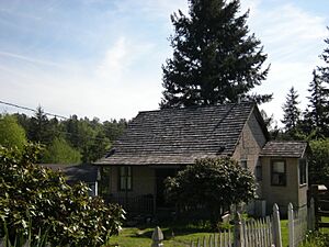 Black Diamond, WA - Luigi & Aurora Pagani House 01